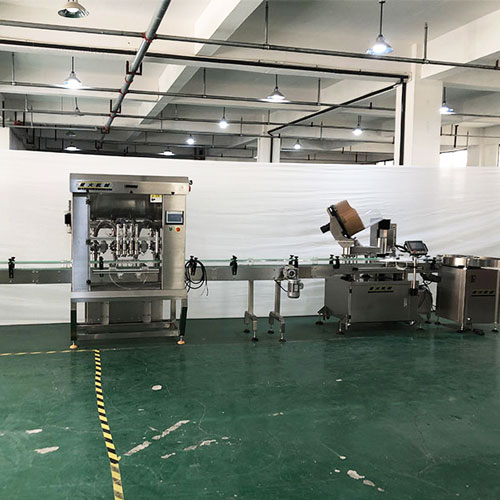 香菇醬自動灌裝機實拍