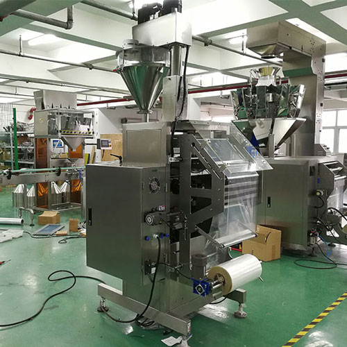 全自動(dòng)定量蛋糕粉包裝機(jī)實(shí)拍圖