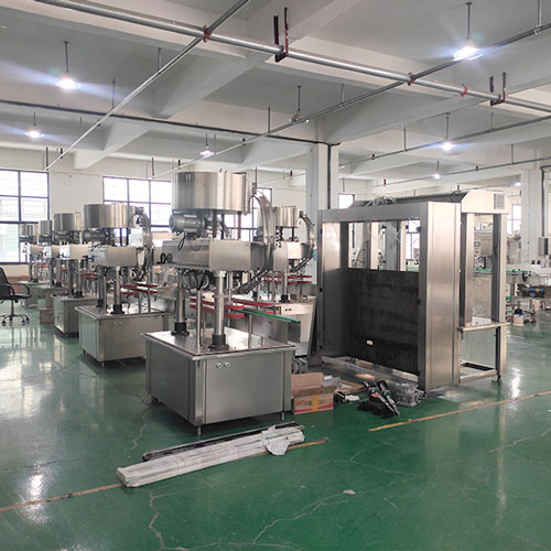 北京全自動定量調(diào)味醬灌裝機車間