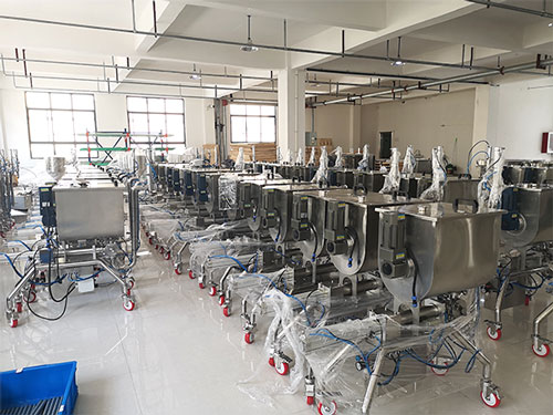 小型定量半自動(dòng)灌裝機(jī)