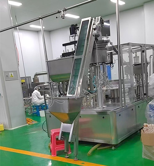 全自動吸嘴袋甜面醬灌裝機