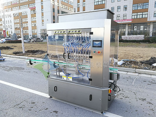 貨車尿素溶液灌裝機整機展示