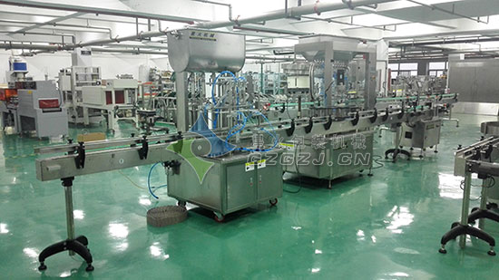 液體灌裝機整機車間實拍