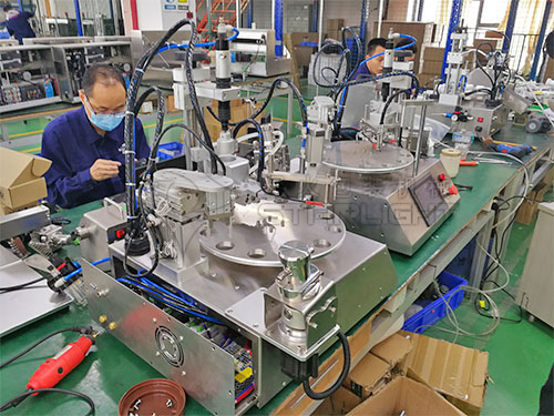 生化試劑自動(dòng)灌裝機(jī)-瓶裝生化試劑灌裝機(jī)設(shè)備廠房實(shí)拍